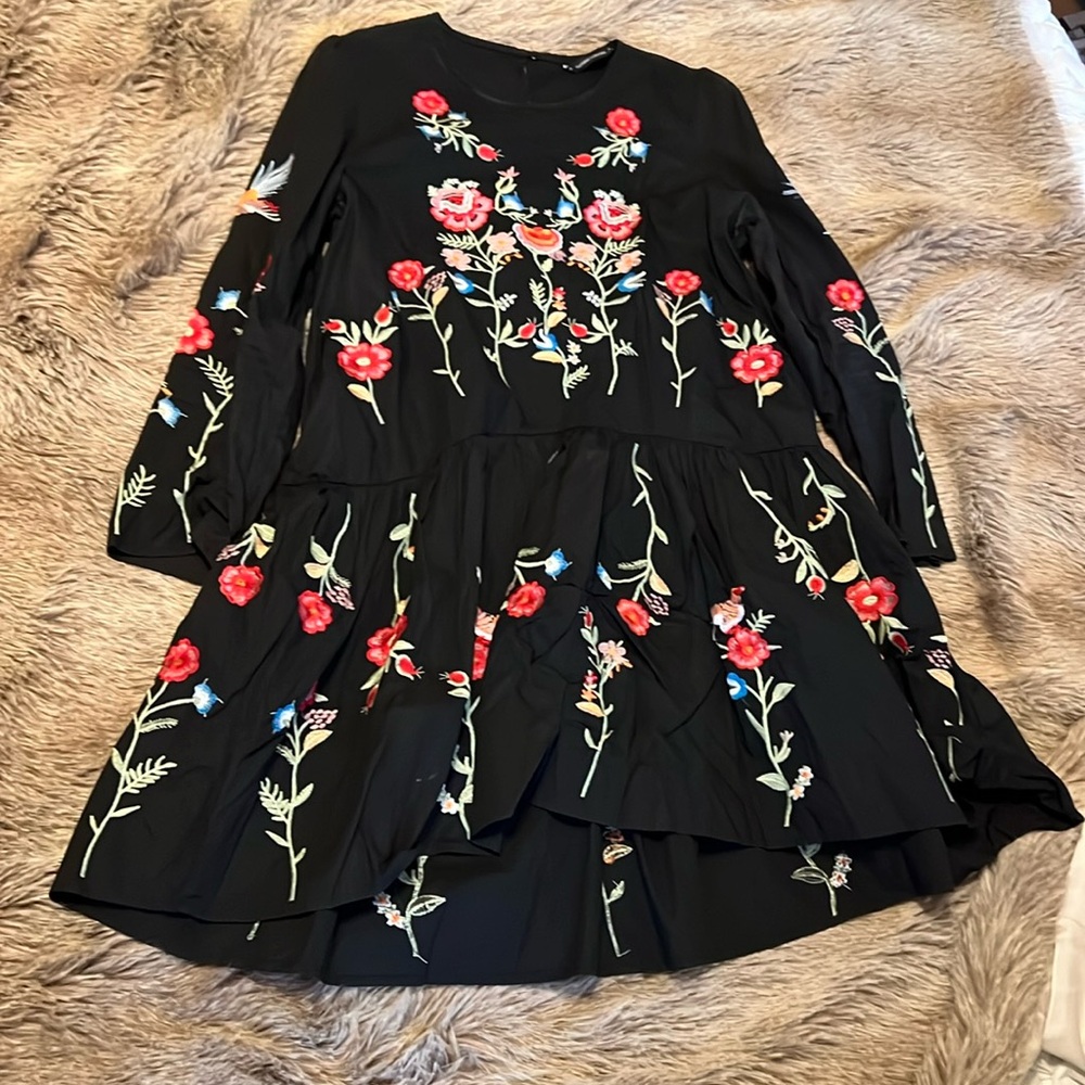 Embroidery dress L